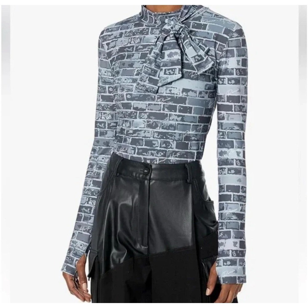 NWT Romeo Hunte X The Drop Gray Brick Pattern Long Sleeve Bodysuit Size Large - Picture 3 of 9
